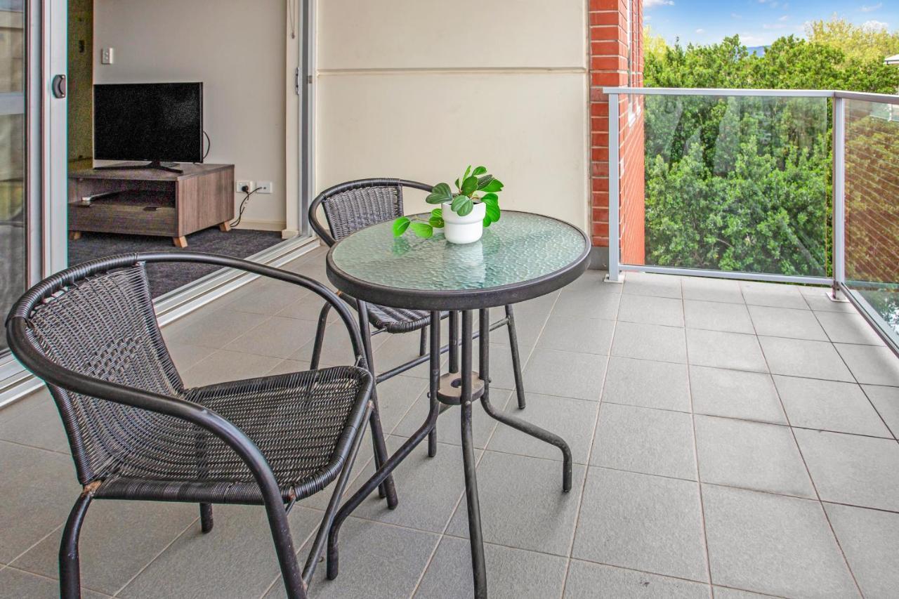 Hume Serviced Apartments Adelaide Exterior photo